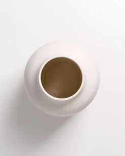 Nuno Vase L - sand matt