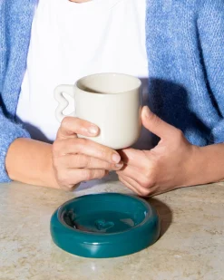 Seia mug with heart & saucer sand dark green